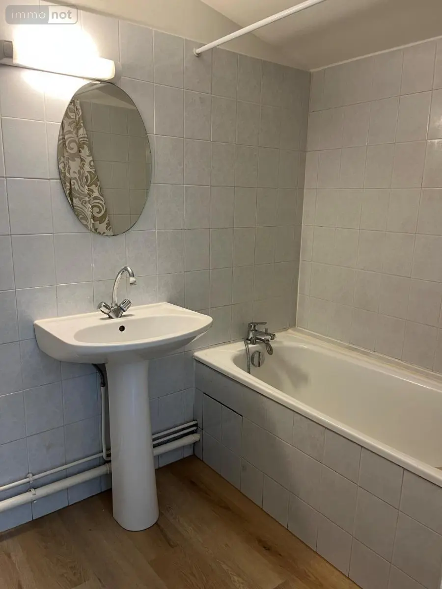 Appartement a vendre Trévoux 01600 Ain 01 50 m2 3 pièces 110000 euros 01070-817 007