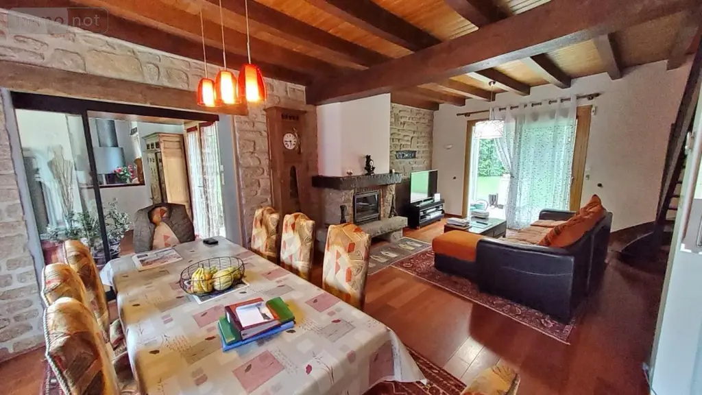 Maison a vendre Huelgoat 29690 Finistère 29 183 m2 8 pièces 367500 euros 29066-3773 002