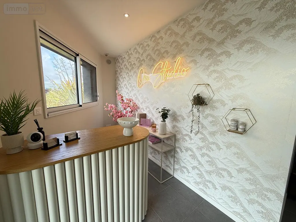 Location divers Betton 35830 Ille-et-Vilaine 35 94 m2 1 pièce 1300 euros GE012-2435 002
