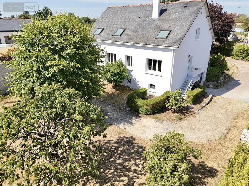 Maison a vendre Mauges-sur-Loire 49620 Maine-et-Loire 49 169 m2 9 pièces 326800 euros 49019-3563 015