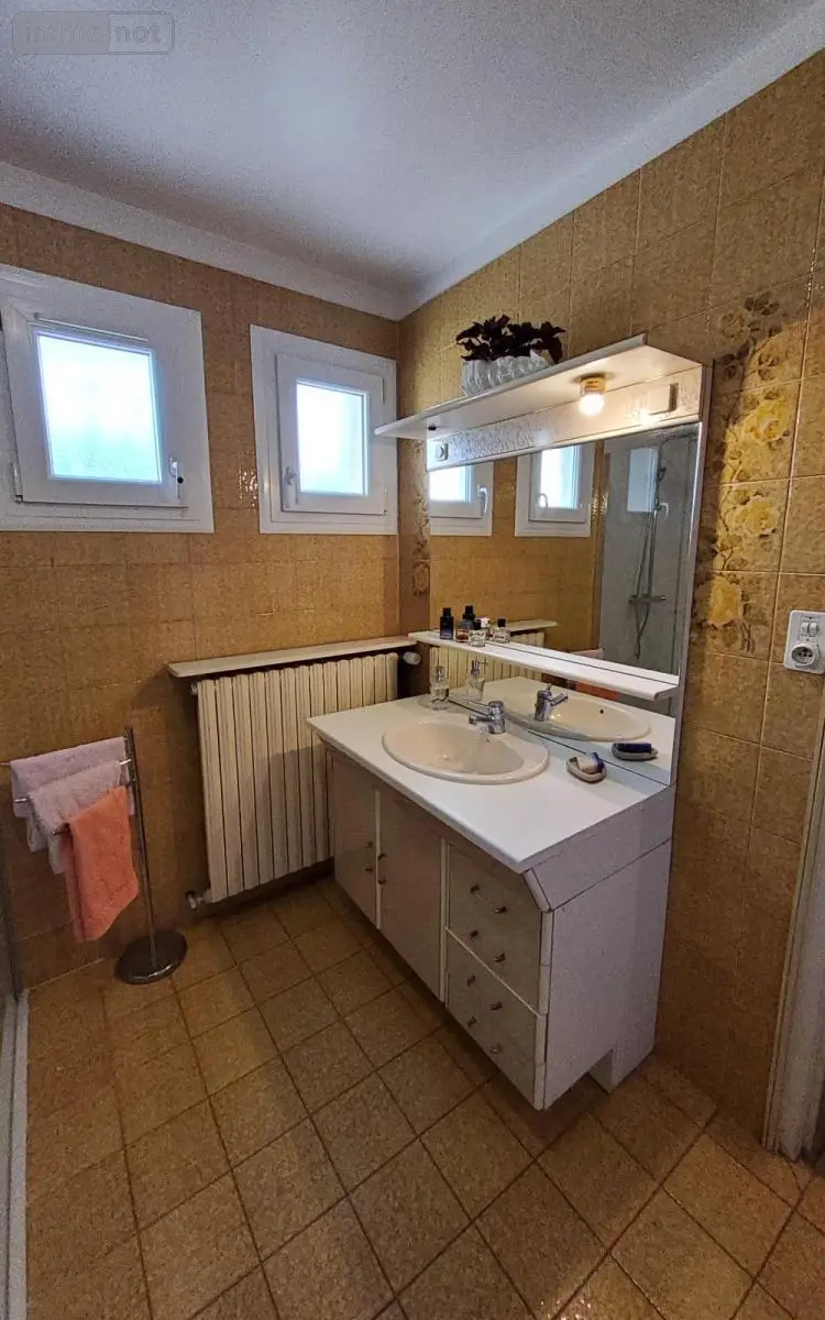 Maison a vendre Carhaix-Plouguer 29270 Finistère 29 166 m2 7 pièces 262500 euros 29066-3840 010