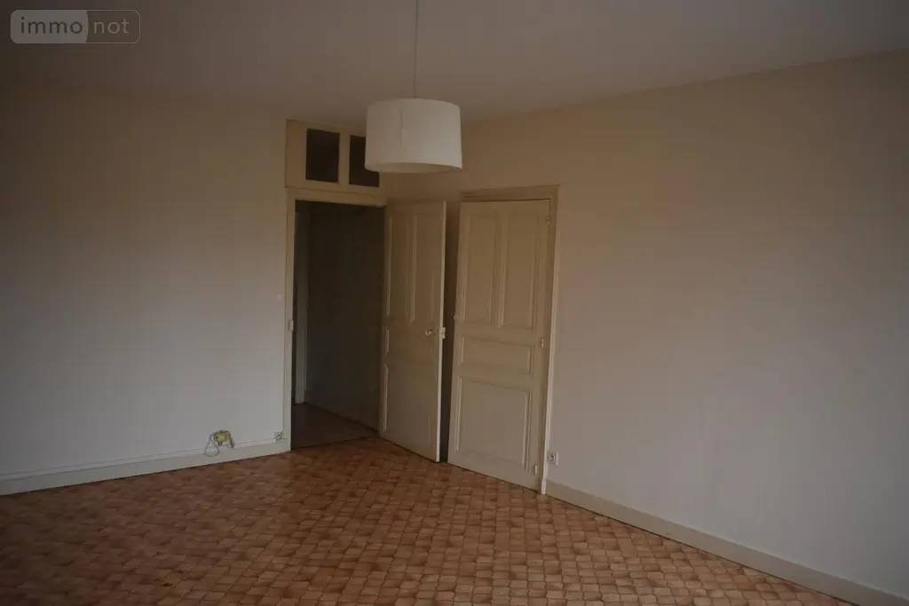 Maison a vendre Candé 49440 Maine-et-Loire 49 205 m2 234500 euros 49095-1664 025