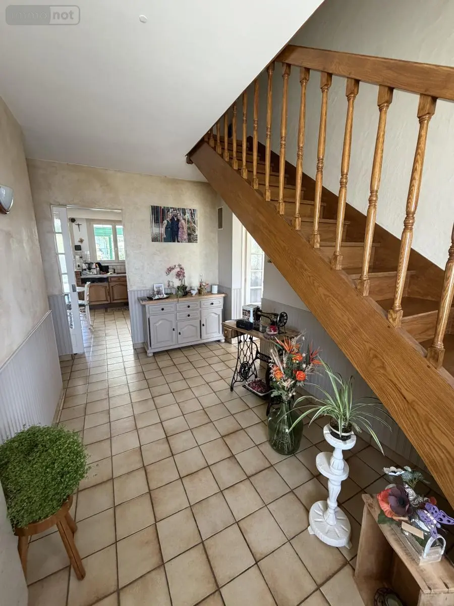Maison a vendre Coron 49690 Maine-et-Loire 49 142 m2 8 pièces 230700 euros 49055-111 003