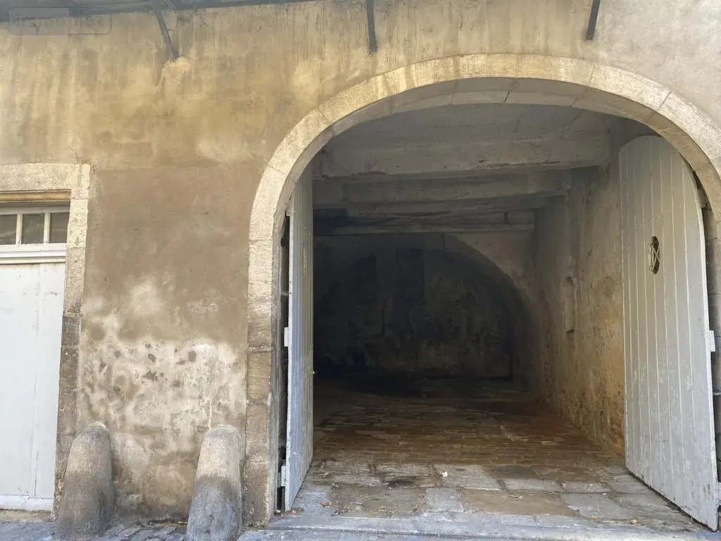 Location garage et parking Dole 39100 Jura 39 50 m2 300 euros 21005-L12 002