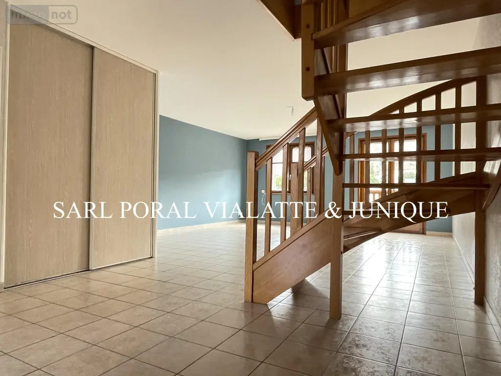 Location appartement Ambérieu-en-Bugey 01500 Ain 01 125 m2 4 pièces 1124 euros 01031-L733 003