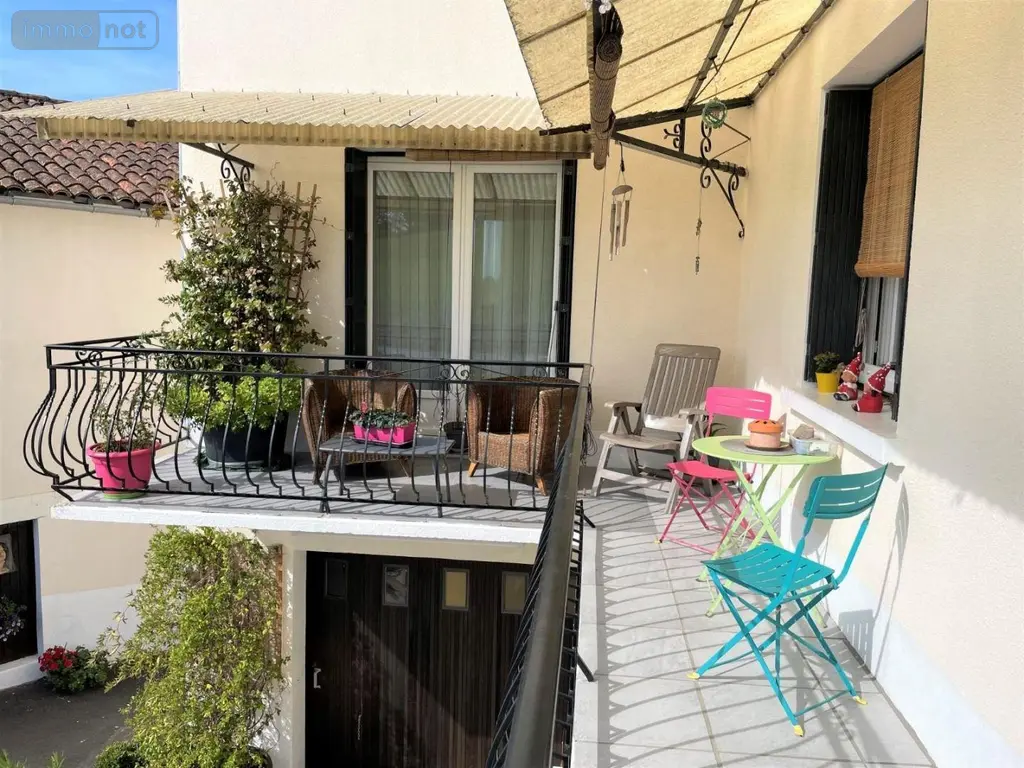 Maison a vendre Montredon 46270 Lot 46 220 m2 8 pièces 178100 euros VM537 003
