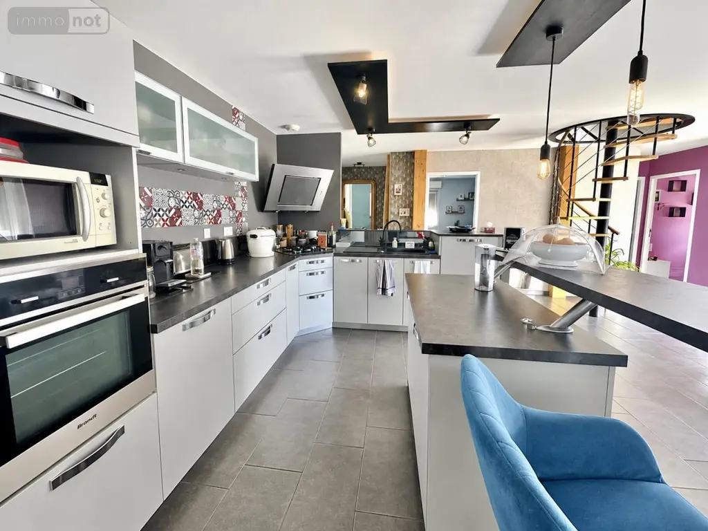 Location maison Les Bessons 48200 Lozère 48 153 m2 8 pièces 1130 euros 48032-L123 005