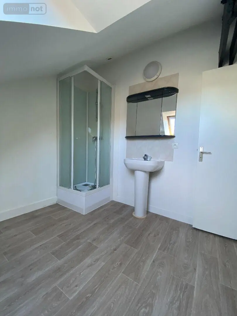 Location appartement Rennes 35000 Ille-et-Vilaine 35 47 m2 3 pièces 880 euros 001-2655 006