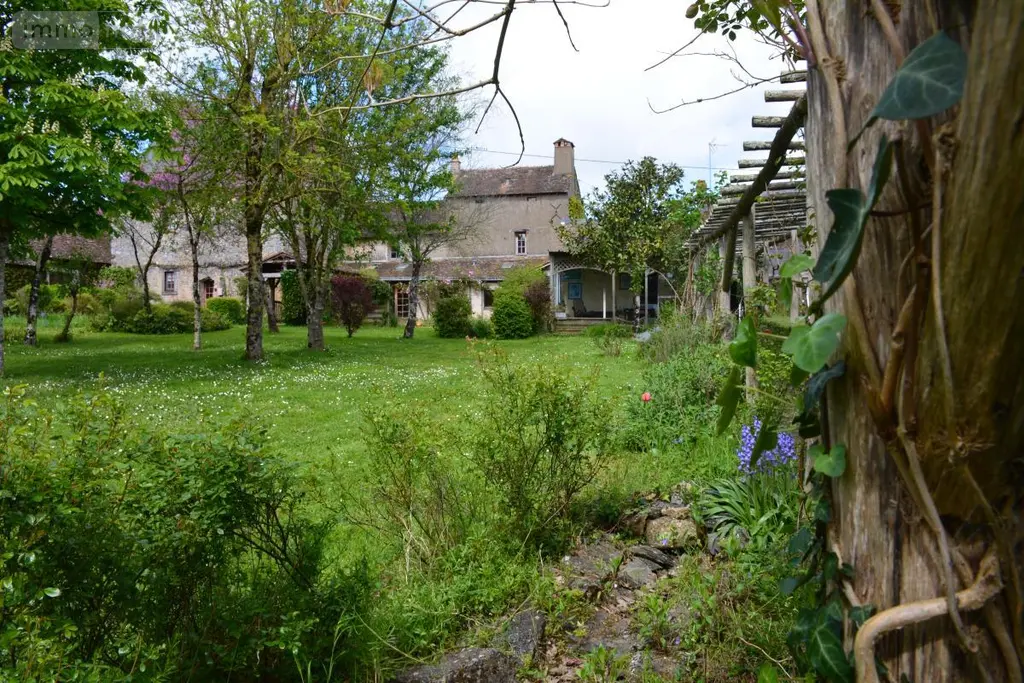 Maison a vendre Saint-Loup-du-Dorat 53290 Mayenne 53 343 m2 13 pièces 228800 euros 53039-369 002
