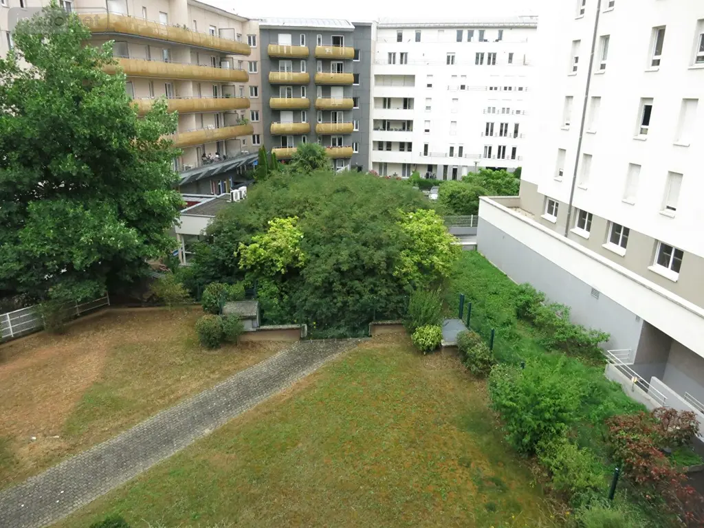 Location appartement Rennes 35000 Ille-et-Vilaine 35 35 m2 2 pièces 687 euros 001-266 005