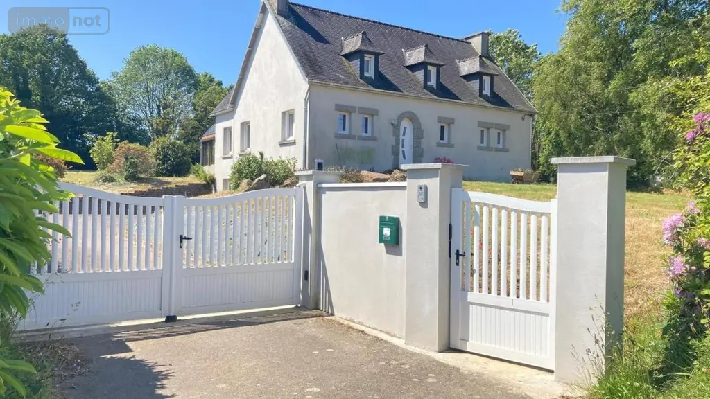 Maison a vendre Landeleau 29530 Finistère 29 193 m2 8 pièces 249900 euros 29064-2776 013
