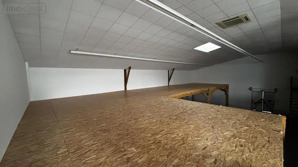 Fonds et murs commerciaux a vendre Angers 49000 Maine-et-Loire 49 475 m2 3 pièces 481500 euros 49020-484 001