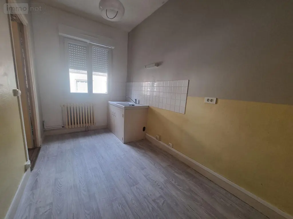 Immeuble de rapport a vendre Saint-Hilaire-du-Harcouët 50600 Manche 50 146 m2 7 pièces 182860 euros IR571 013