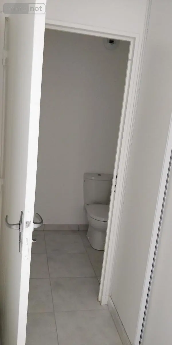 Location appartement Dol-de-Bretagne 35120 Ille-et-Vilaine 35 61 m2 3 pièces 780 euros 35130-L320 006