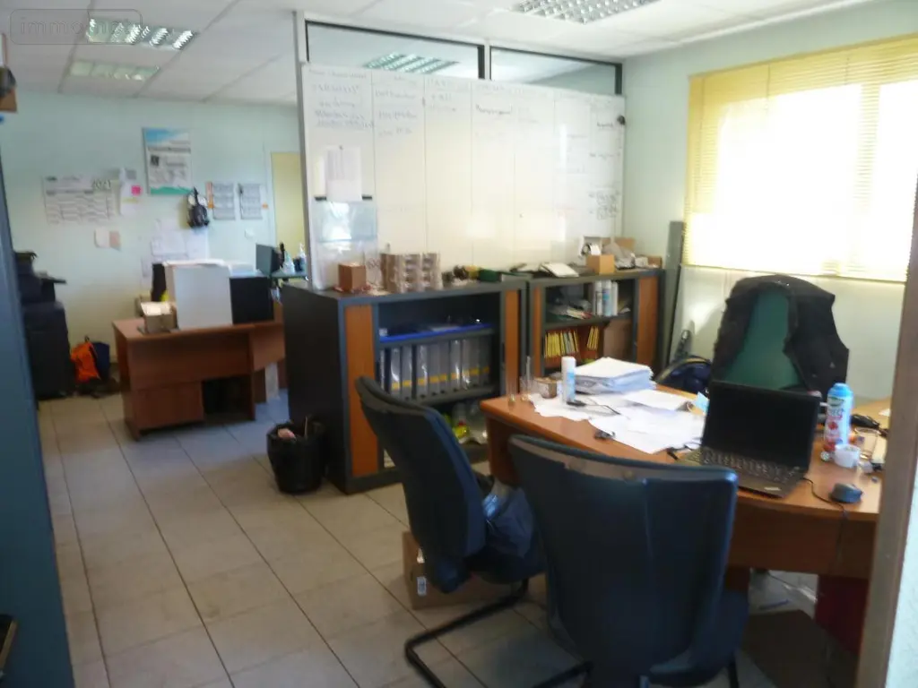 Location fonds et murs commerciaux Féchain 59247 Nord 59 1900 m2 25 pièces 4000 euros 59083-L1683 005