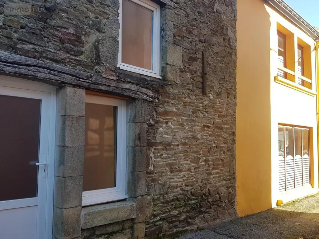 Fonds et murs commerciaux a vendre Gourin 56110 Morbihan 56 200 m2 131102 euros 56071-2677 014