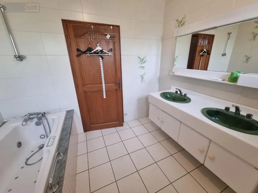 Maison a vendre Callac 22160 Côtes-d'Armor 22 134 m2 6 pièces 178500 euros 29066-3805 010