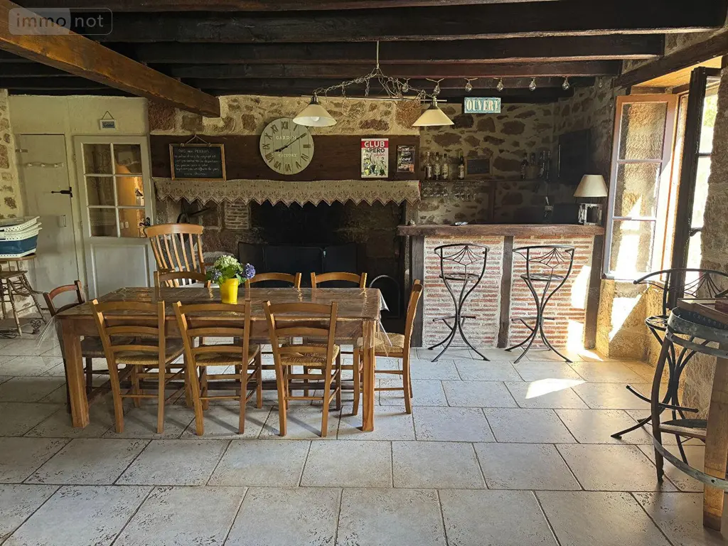 Maison a vendre Figeac 46100 Lot 46 489 m2 14 pièces 843000 euros 100 004