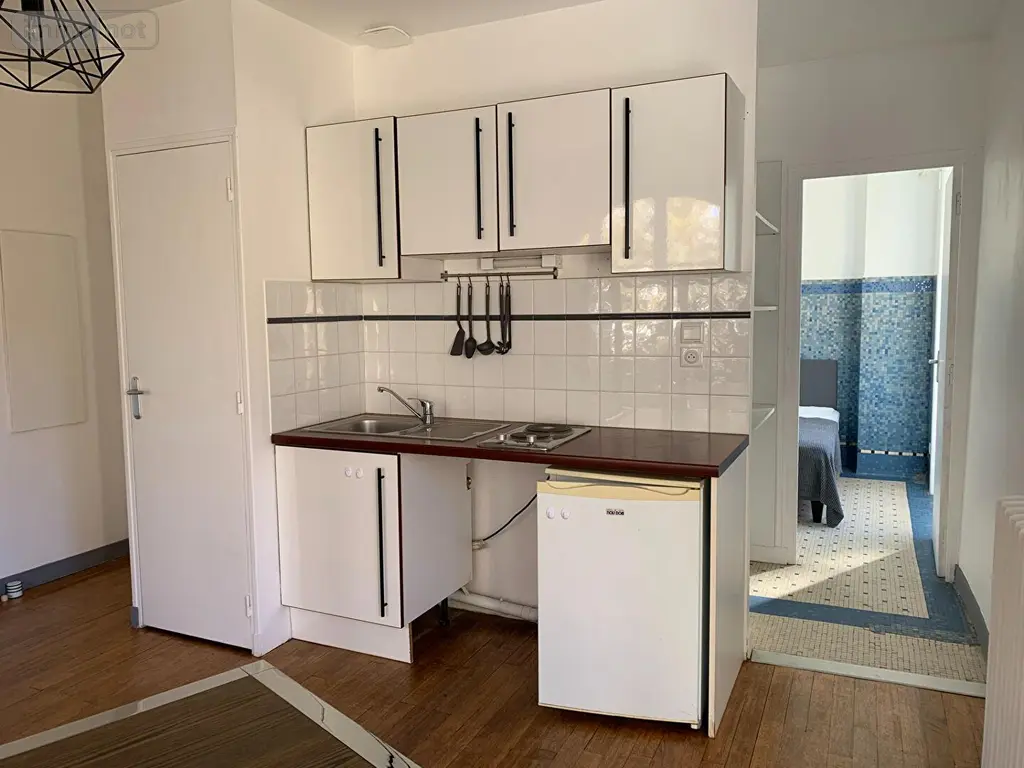 Location appartement Rennes 35000 Ille-et-Vilaine 35 28 m2 2 pièces 630 euros 001-636 002
