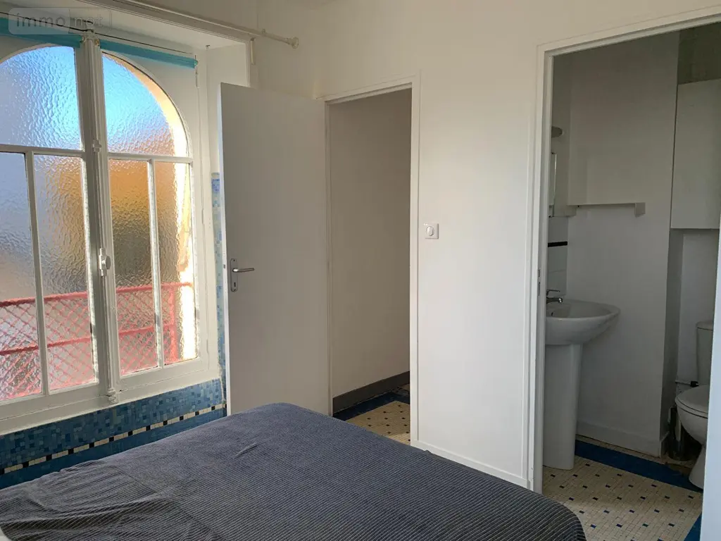 Location appartement Rennes 35000 Ille-et-Vilaine 35 28 m2 2 pièces 630 euros 001-636 004
