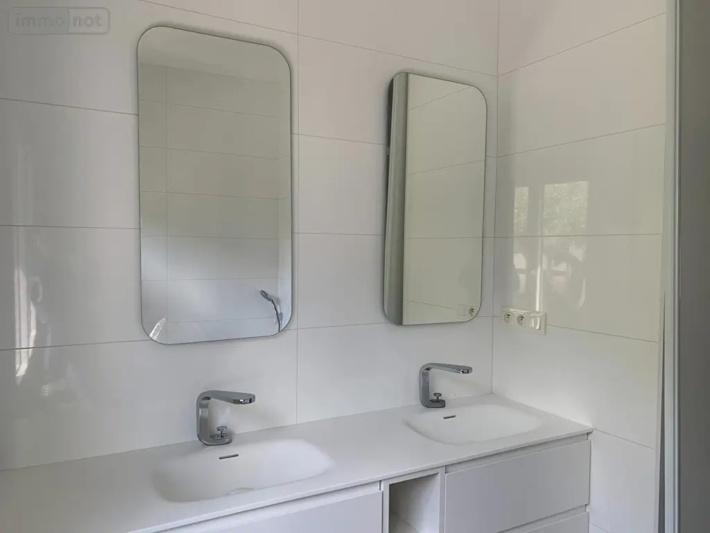 Location maison Rennes 35000 Ille-et-Vilaine 35 139 m2 6 pièces 2400 euros 001-2234 008
