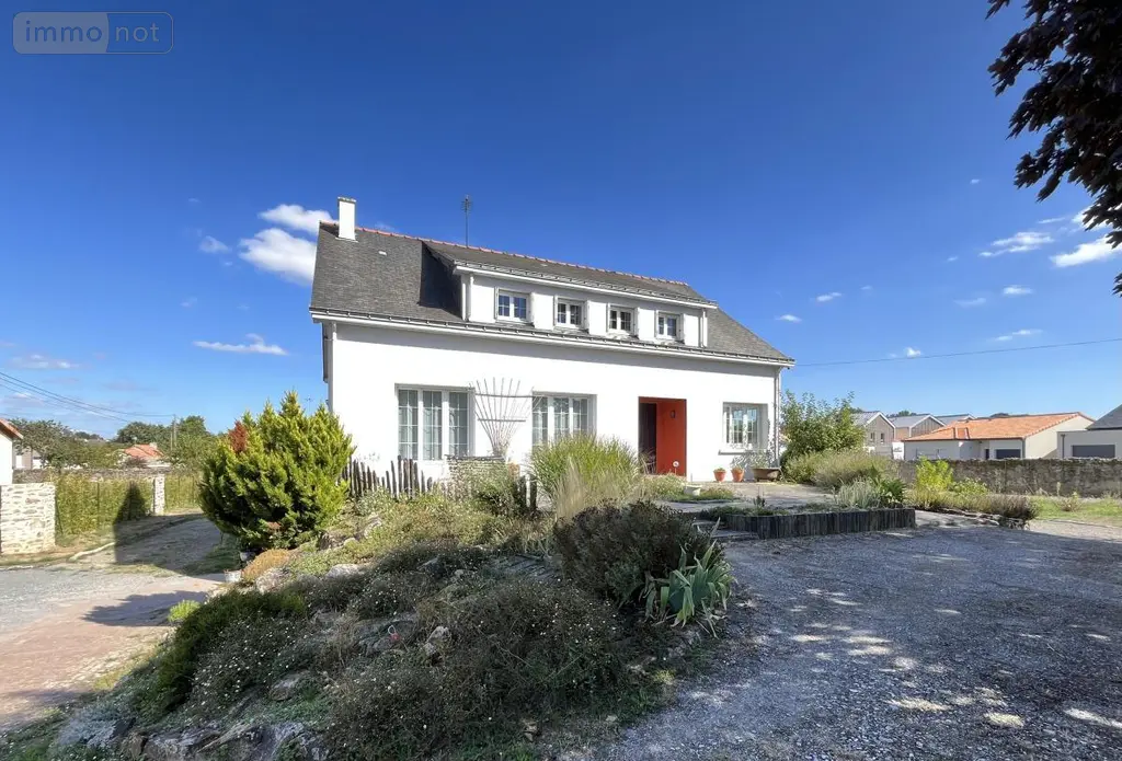 Maison a vendre Mauges-sur-Loire 49620 Maine-et-Loire 49 169 m2 9 pièces 326800 euros 49019-3563 016