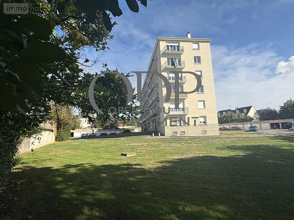 Appartement a vendre Rennes 35000 Ille-et-Vilaine 35 46 m2 2 pièces 156750 euros BUS 001