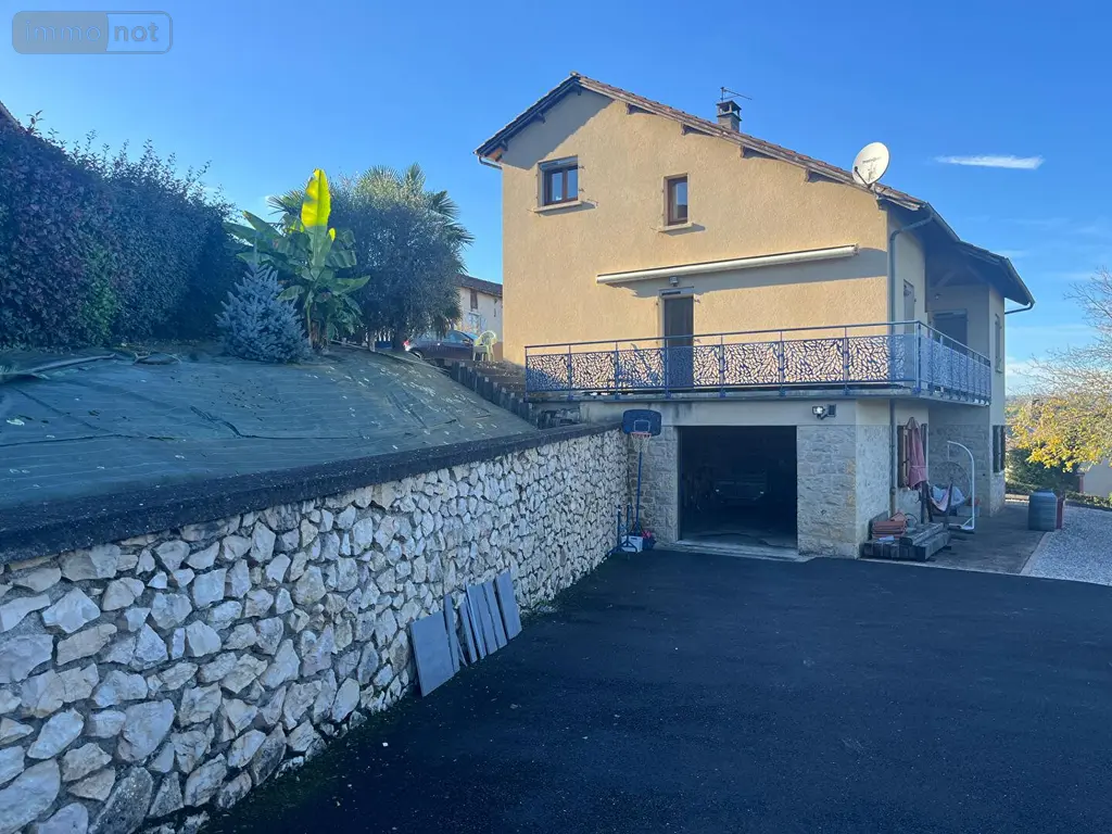 Maison a vendre Bagnac-sur-Célé 46270 Lot 46 131 m2 5 pièces 250000 euros MAIS150 005