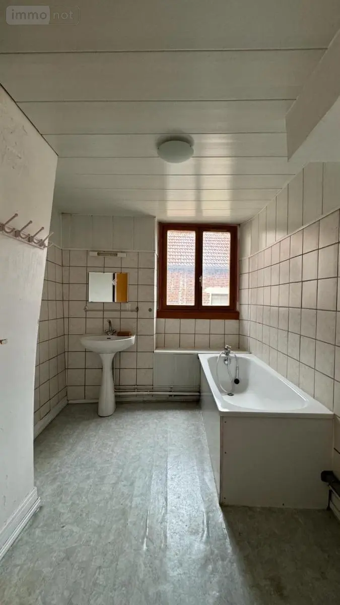 Immeuble de rapport a vendre Blancs-Coteaux 51130 Marne 51 167 m2 146720 euros 51011-110 009