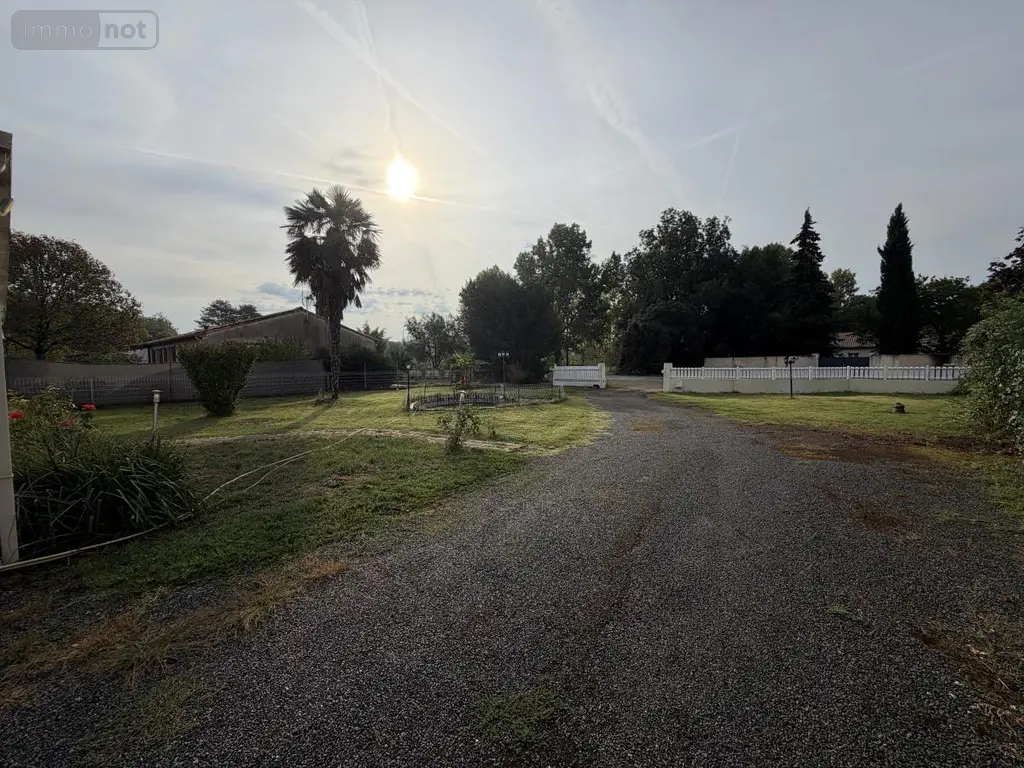 Maison a vendre Magné 79460 Deux-Sèvres 79 121 m2 244400 euros 79066-127 004
