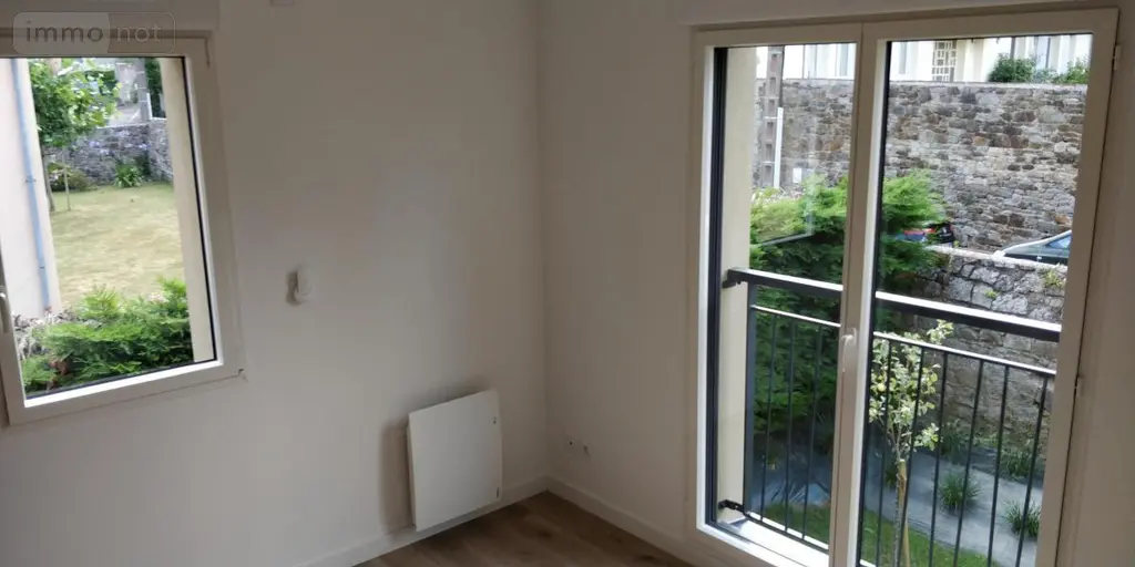 Location appartement Dol-de-Bretagne 35120 Ille-et-Vilaine 35 61 m2 3 pièces 780 euros 35130-L320 009
