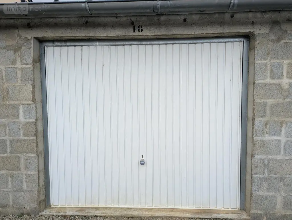 Location garage et parking La Ferté-Bernard 72400 Sarthe 72 13 m2 48 euros 72085-L477 001