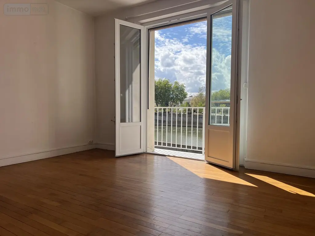 Location appartement Laval 53000 Mayenne 53 50 m2 2 pièces 550 euros 53007-L327 001