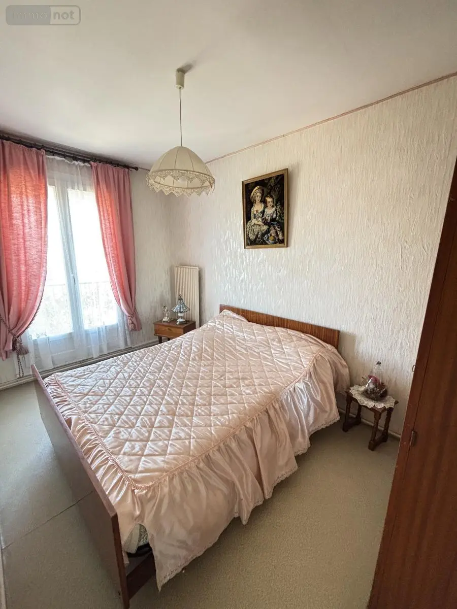 Maison a vendre Saint-Germain-du-Puy 18390 Cher 18 91 m2 5 pièces 106000 euros 18004-4238 004