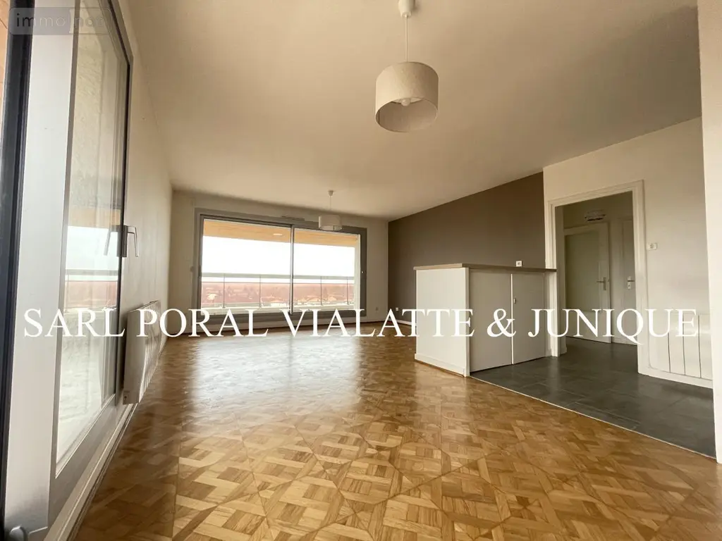 Location appartement Meximieux 01800 Ain 01 70 m2 2 pièces 950 euros 01031-L719 002