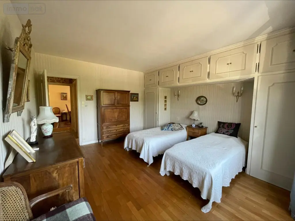 Appartement a vendre Bourg-en-Bresse 01000 Ain 01 128 m2 5 pièces 165000 euros 01083-1978 011