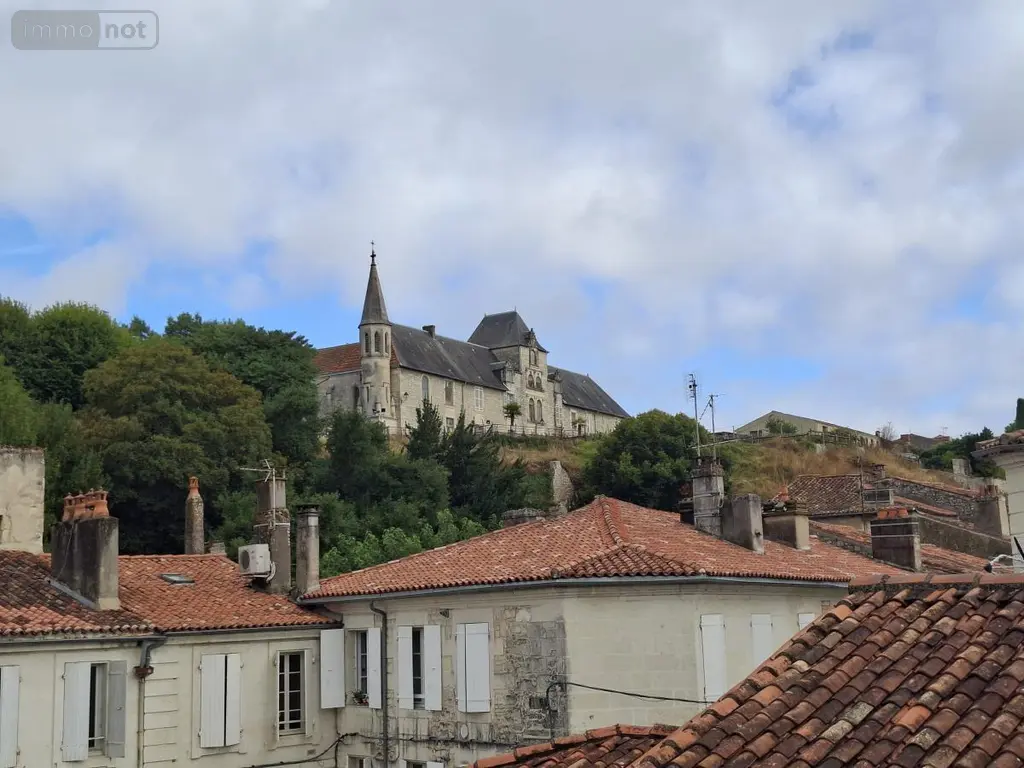 Appartement a vendre Saintes 17100 Charente-Maritime 17 96 m2 4 pièces 178364 euros 17111-753 017