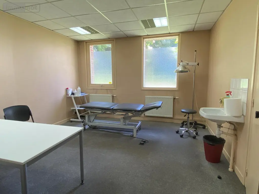 Fonds et murs commerciaux a vendre Lille 59800 Nord 59 190 m2 508700 euros 59016-1681 007