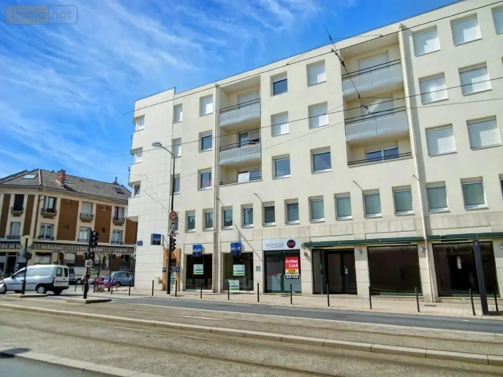 Location appartement Reims 51100 Marne 51 26 m2 1 pièce 440 euros 51082-L695 006