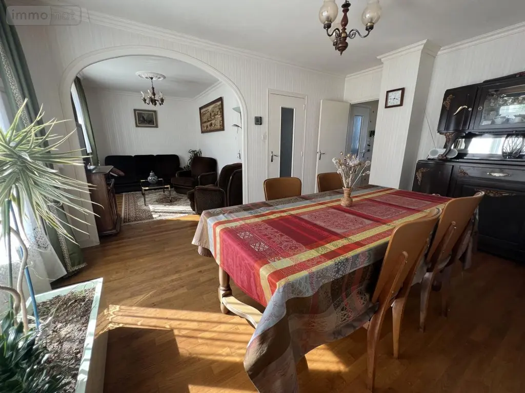 Maison a vendre Châteaugiron 35410 Ille-et-Vilaine 35 98 m2 5 pièces 249800 euros 35018-788 002