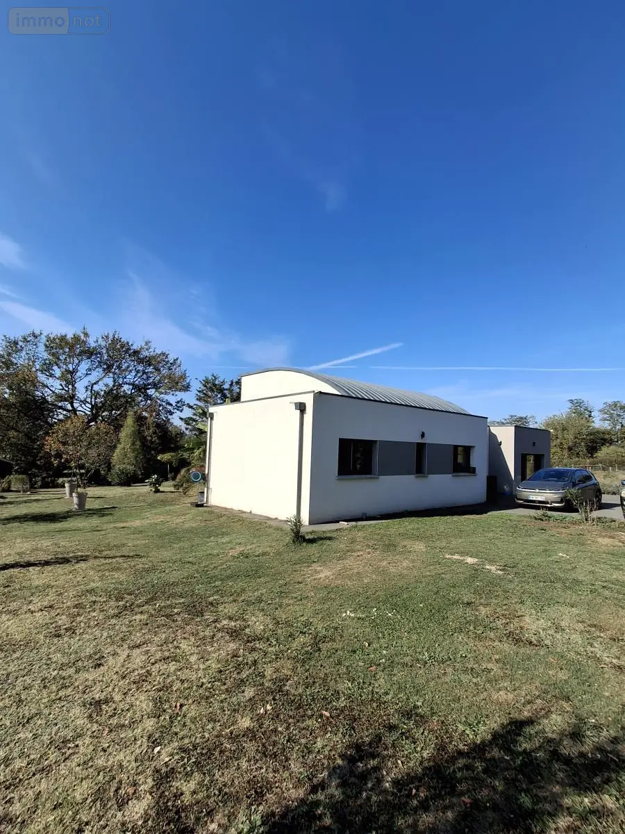 Maison a vendre La Flèche 72200 Sarthe 72 228 m2 5 pièces 520000 euros 72042-545 015