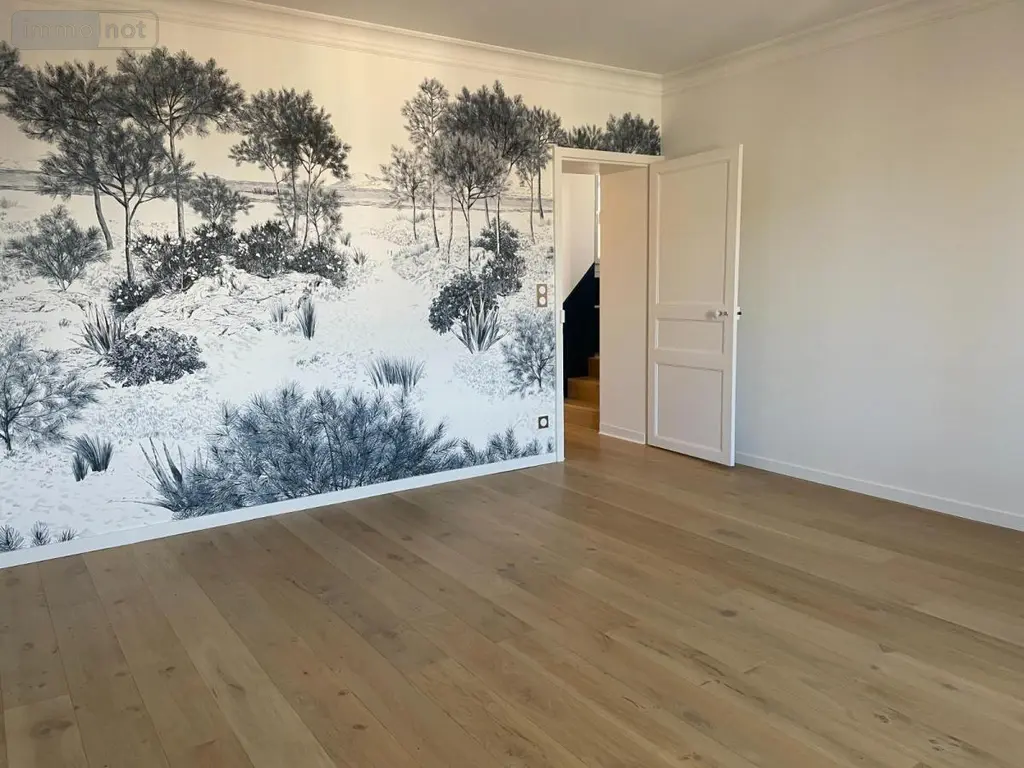 Location appartement Saint-Malo 35400 Ille-et-Vilaine 35 67 m2 3 pièces 1265 euros 35104-L139 001