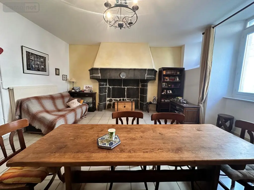 Appartement a vendre Saint-Flour 15100 Cantal 15 120 m2 95000 euros 15046-28 006