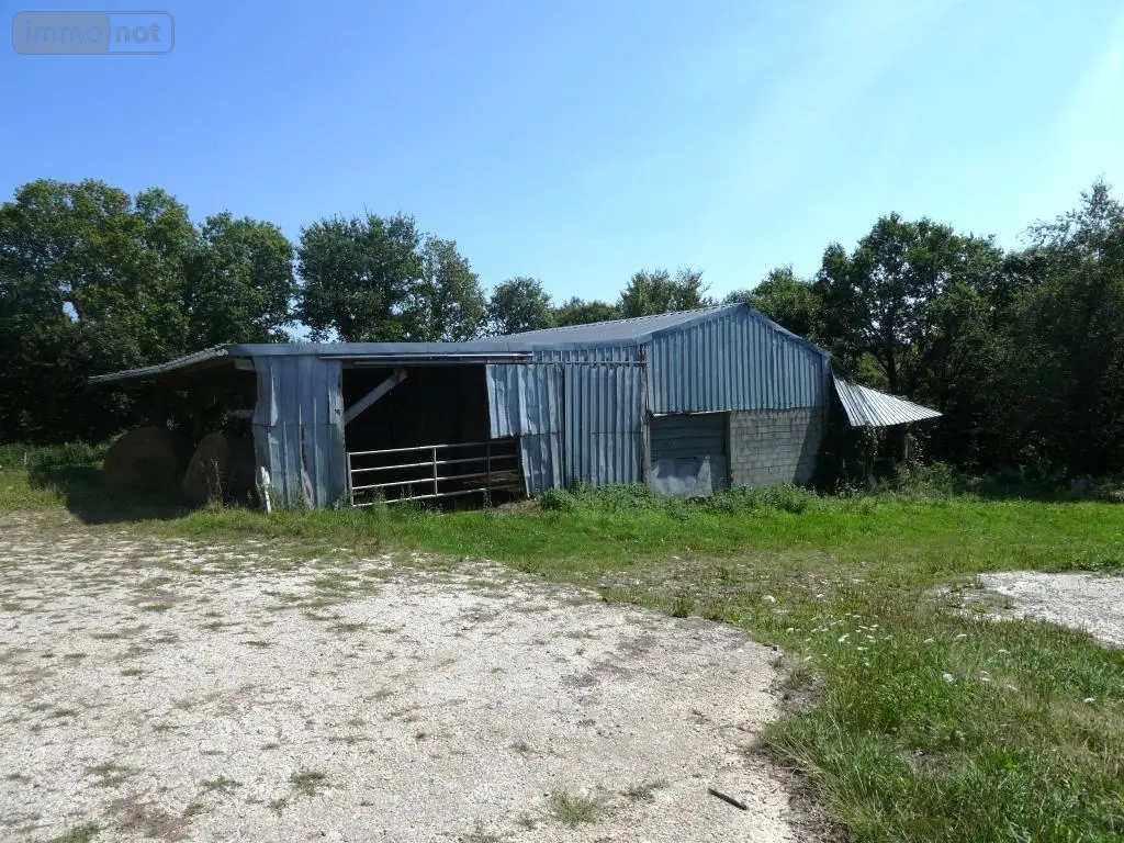 Divers a vendre Le Saint 56110 Morbihan 56 1 m2 335600 euros 56075-2414 022