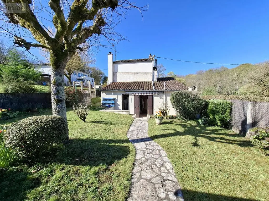 Maison a vendre Saintes 17100 Charente-Maritime 17 90 m2 3 pièces 157380 euros 17111-722 002