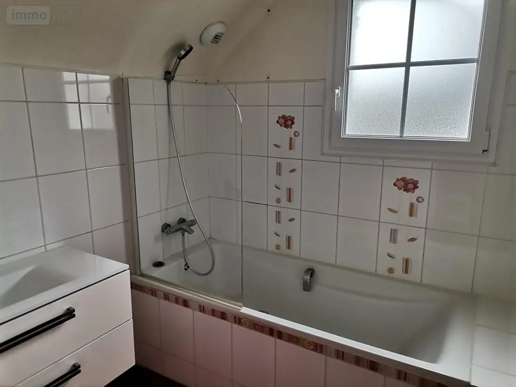 Maison a vendre Janzé 35150 Ille-et-Vilaine 35 208 m2 8 pièces 335360 euros 048-V1286S 012