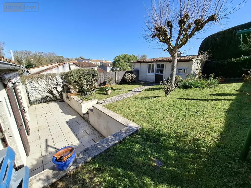 Maison a vendre Saintes 17100 Charente-Maritime 17 90 m2 3 pièces 157380 euros 17111-722 006