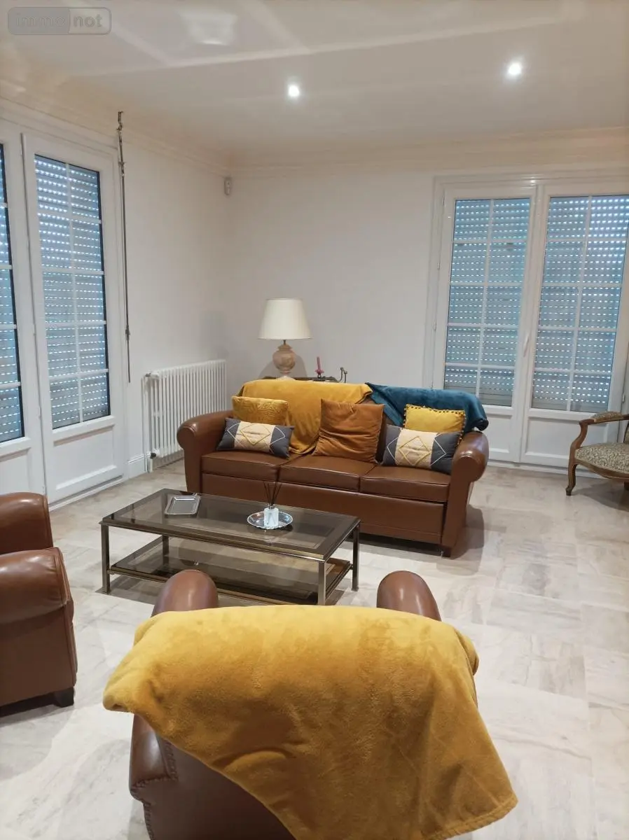 Maison a vendre Doué-en-Anjou 49700 Maine-et-Loire 49 220 m2 9 pièces 343680 euros 72126-3069 005