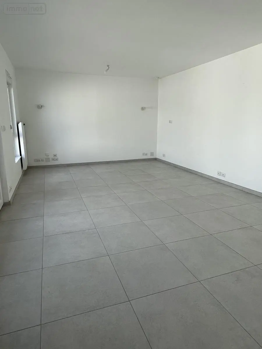 Location maison Saint-Malo 35400 Ille-et-Vilaine 35 88 m2 5 pièces 1100 euros 35104-L133 010