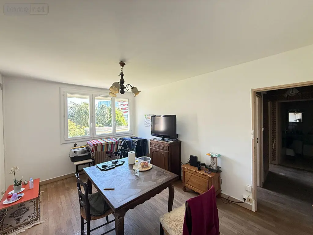 Appartement a vendre Saint-Jacques-de-la-Lande 35136 Ille-et-Vilaine 35 41 m2 2 pièces 156750 euros GUES 002